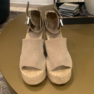 Marc Fished Wedges